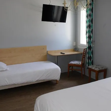 Hotel De Paris 2*